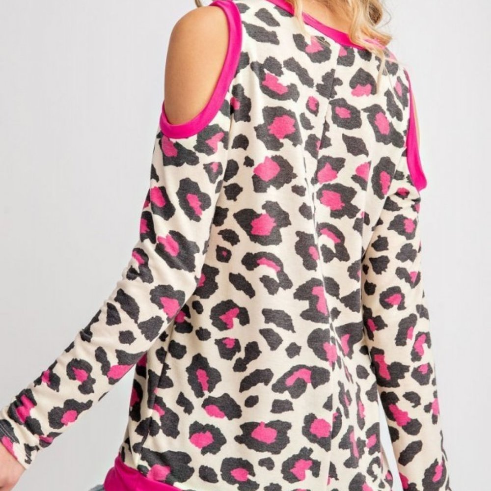 🌷FUSCHIA PINK LEOPARD COLD SHOULDER TOP - Picture 5 of 6